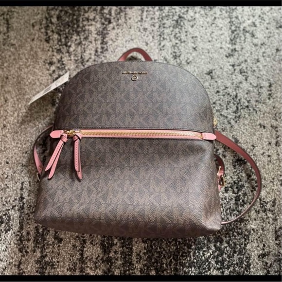 MK Dallas Backpack - Picture 1 of 4
